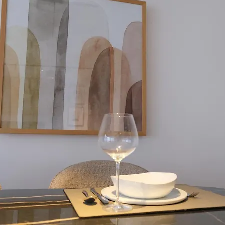 Appartement Gezellig Vernieuwd Dichtbij Het Rubensplein,