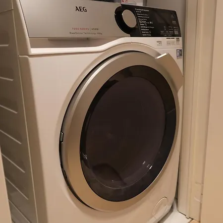 Gezellig Vernieuwd Dichtbij Het Rubensplein,