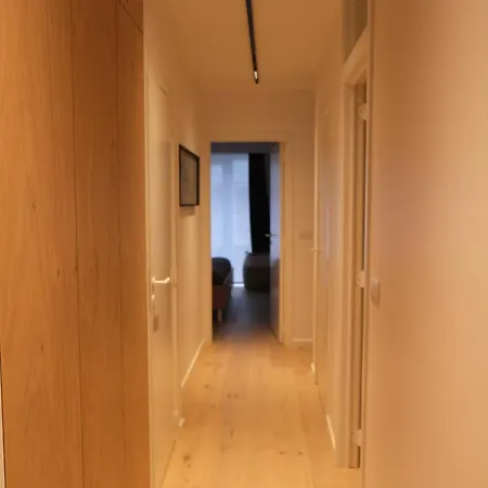 Gezellig Vernieuwd Dichtbij Het Rubensplein, *