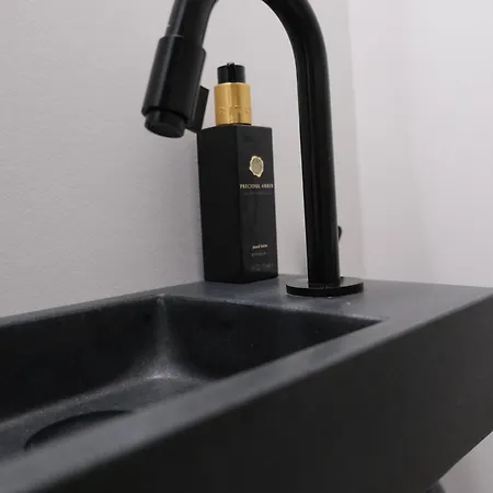 Gezellig Vernieuwd Dichtbij Het Rubensplein,