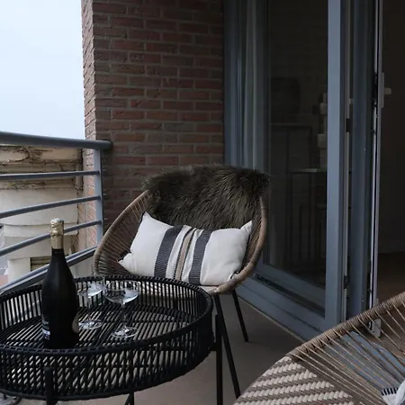 Gezellig Vernieuwd Dichtbij Het Rubensplein, * Knokke-Heist