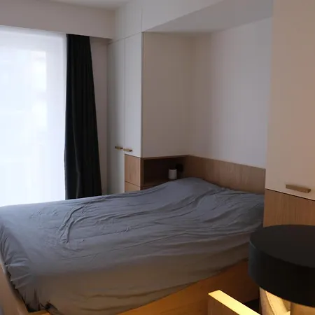 Gezellig Vernieuwd Dichtbij Het Rubensplein,